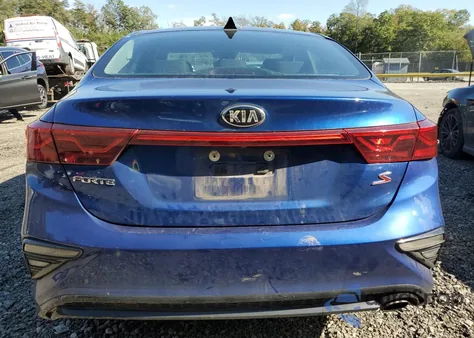 2019 Kia Forte Gt Line z USA, uszkodzony, nr VIN 3KPF34AD2KE020741